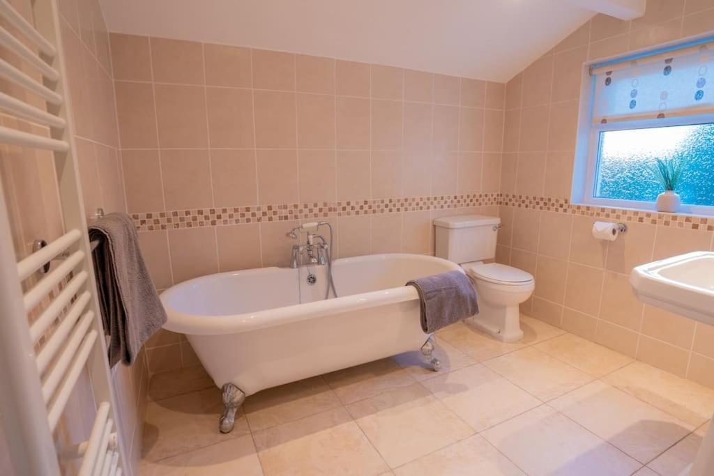 Erwenni, Llanbedrog, Abersoch Near Beach And Pub With Hot Tub Extérieur photo